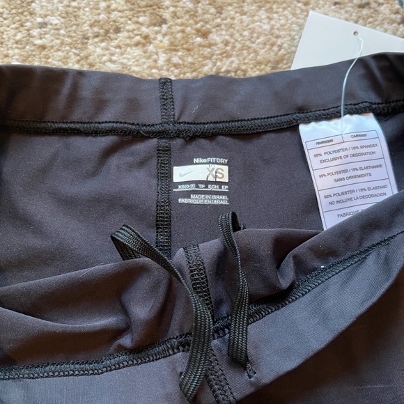 Nike spandex dri-fit shorts XS - Picture 3 of 3